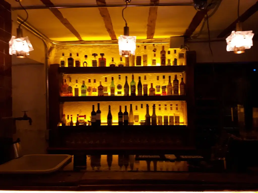 Miguel Rosa_Vivinho_Amiães de Baixo_reseña