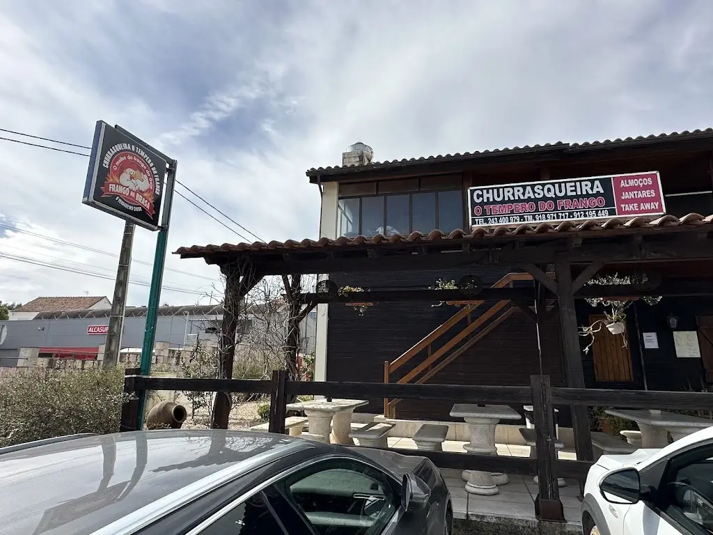 Stachu Kra_Tempero do Frango_Alcanede_recensione