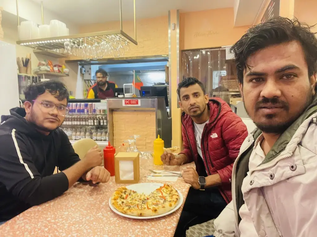 rahman Raihan_A Tasquinha de Benfica_Bemfica_recensione