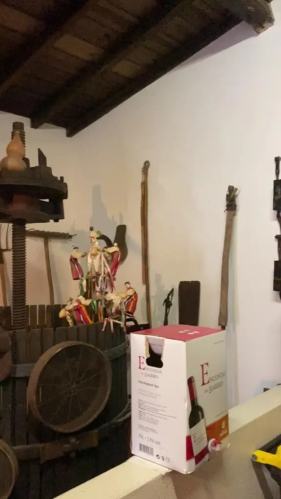 Typical Winery Ass of the Mule_Azinhaga_slider_image_2