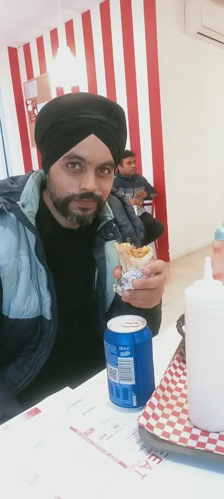 Gurmej Singh_Abrantes Pasta Pizza & Kebab_Alferrarede_recensione