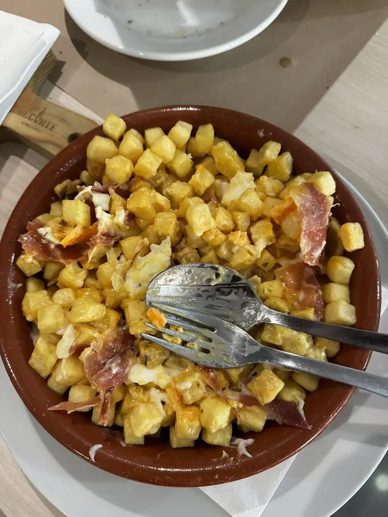 Menu_Decante wine&Tapas_Alferrarede_immagine_2