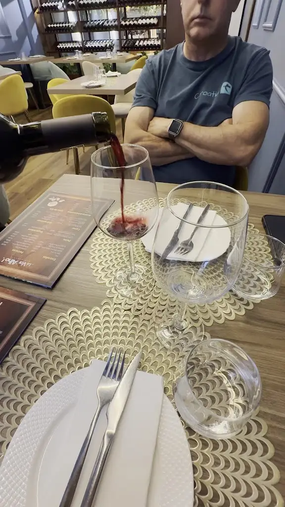 Kathy Martins_Lá Vai Alho Restaurante_Alferrarede_review