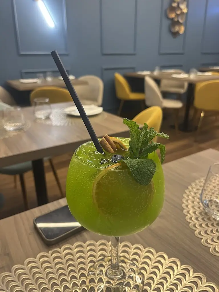 Natalia Janikowska_Lá Vai Alho Restaurante_Alferrarede_review