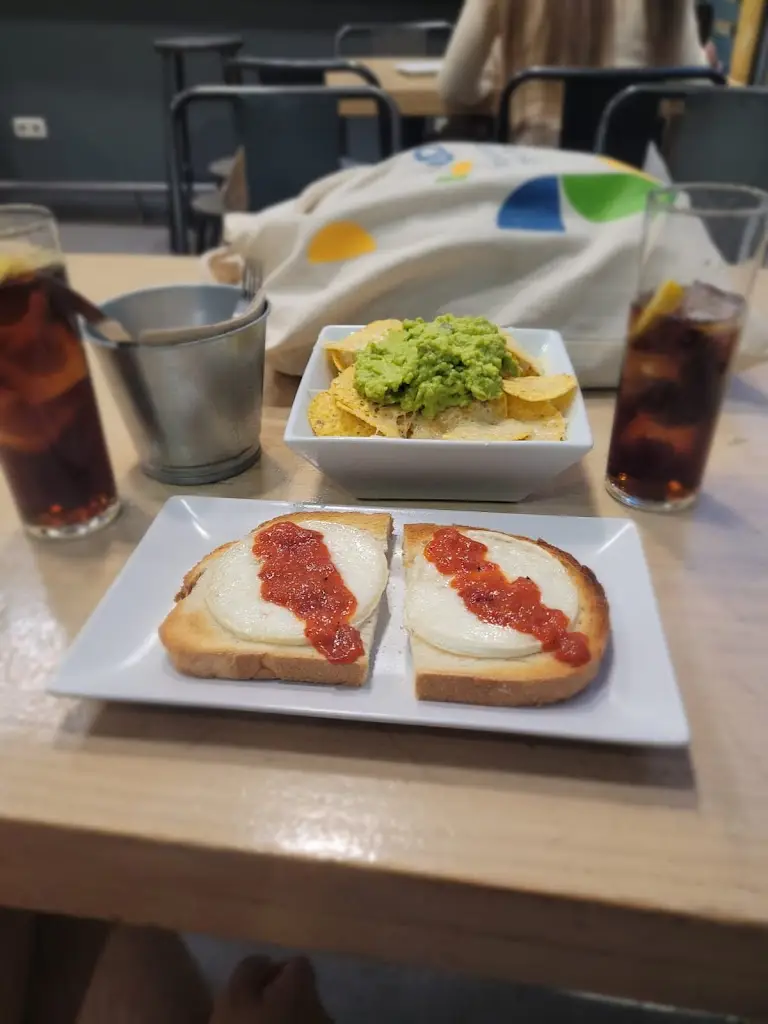 Dane Lobo_Pizzeria Casa Mia_Vilar do Paraíso_reseña