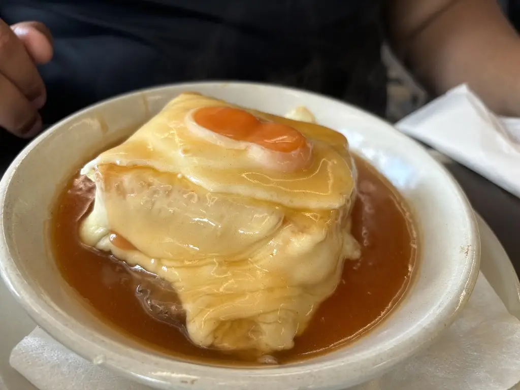 Saad Malik_Café Hamburgo_Vilar do Paraíso_recensione