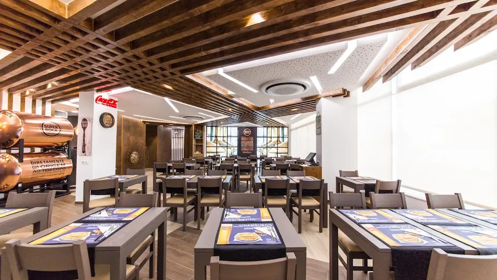 Café Hamburgo ristorante a Vilar do Paraíso
