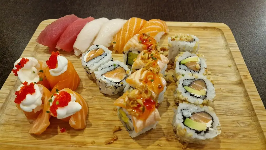 Rosa 2 - Restaurante Chinês_Vilar do Paraíso_slider_image_3