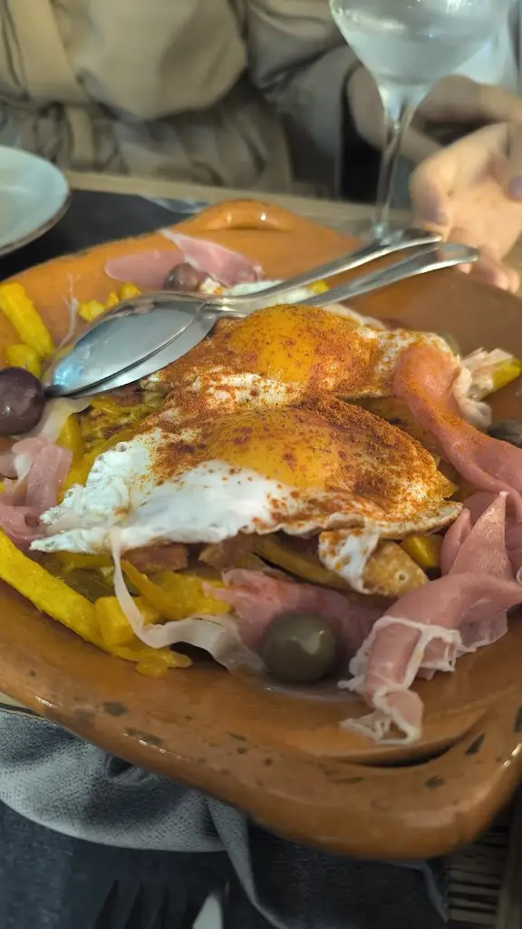 Menu_Nostrana Tapas e Petiscos_Vilar do Paraíso_imagen_4