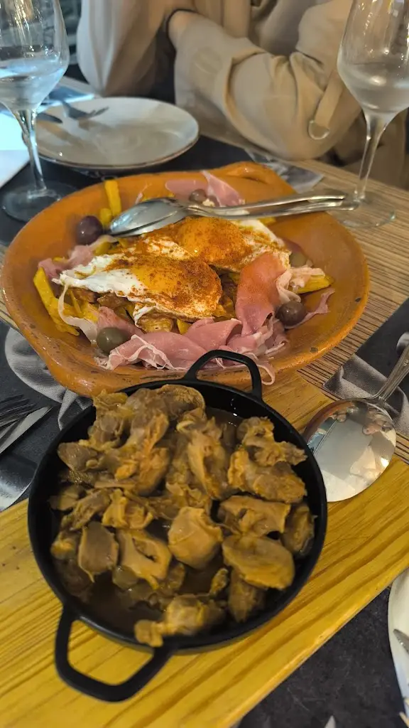 Menu_Nostrana Tapas e Petiscos_Vilar do Paraíso_imagen_8