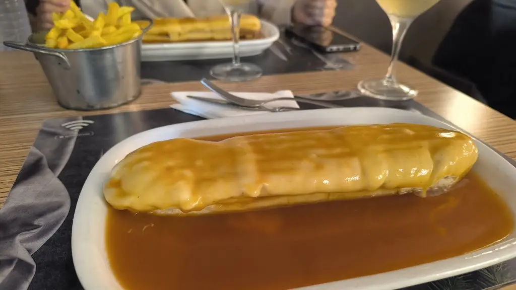 Menu_Nostrana Tapas e Petiscos_Vilar do Paraíso_imagen_9