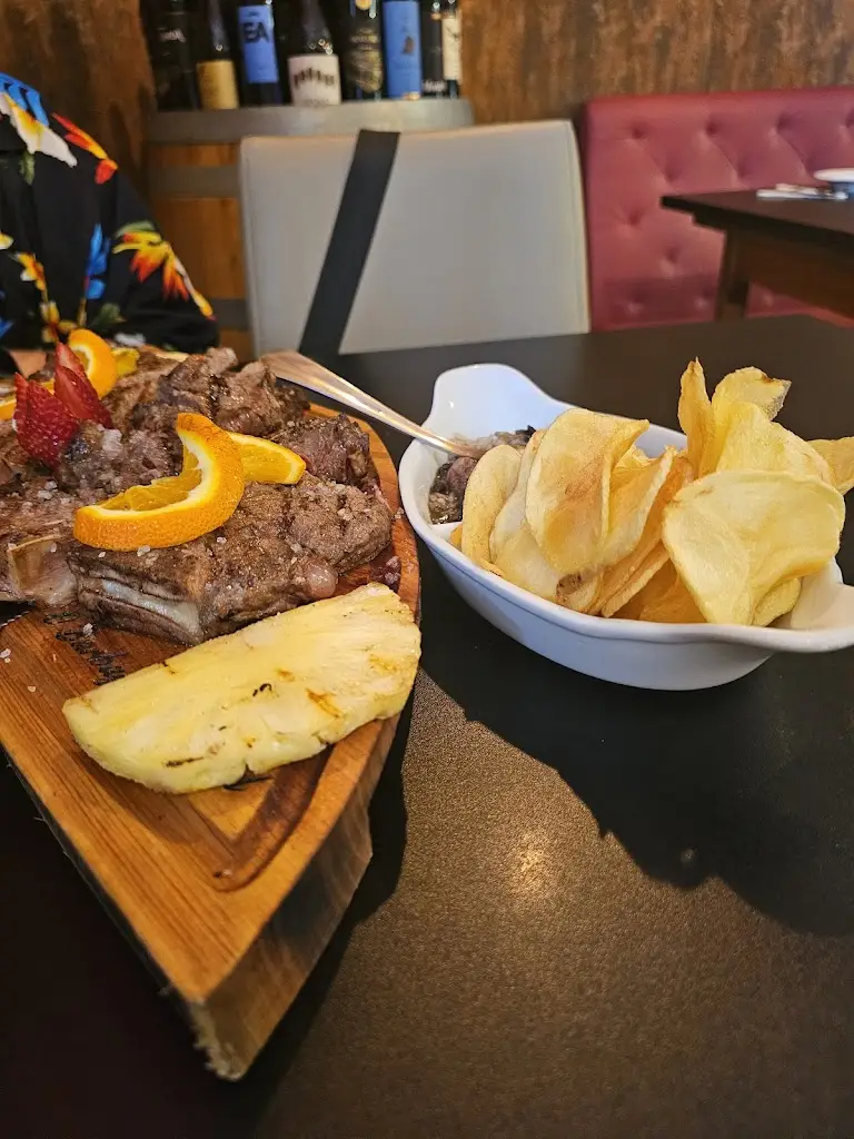 Lori P_O Barbas do Caracol_Entroncamento_review