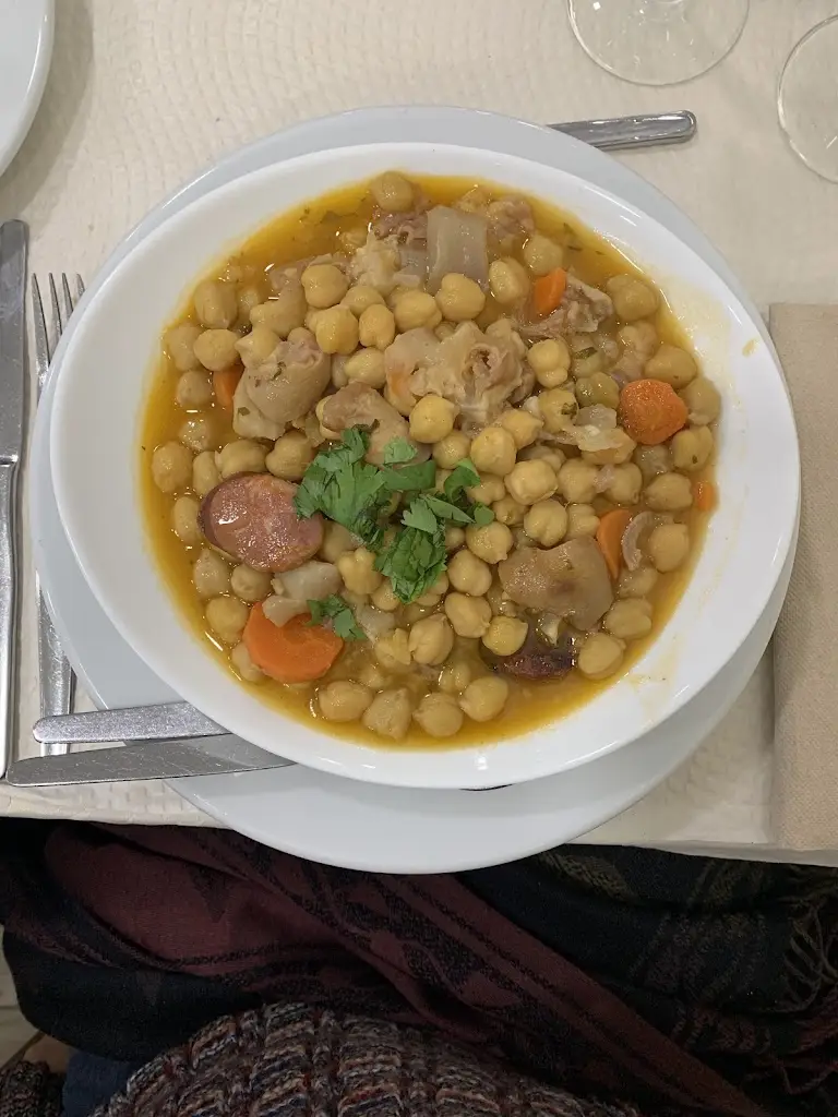 Devi Nasution_Restaurante O Godinho_Mação_reseña