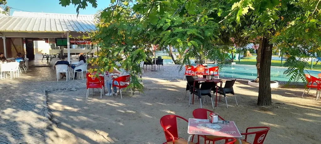 Bar Esplanada Dom Dion_Alpiarça_slider_image_1