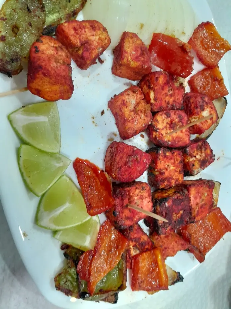 BLUE TAJ INDIAN RESTAURANT AND PIZZA KEBAB_Alpiarça_slider_image_2