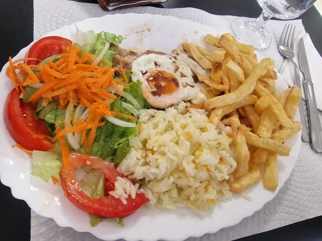 Susana Gonçalves_O BORSALINO_Ourém_recensione