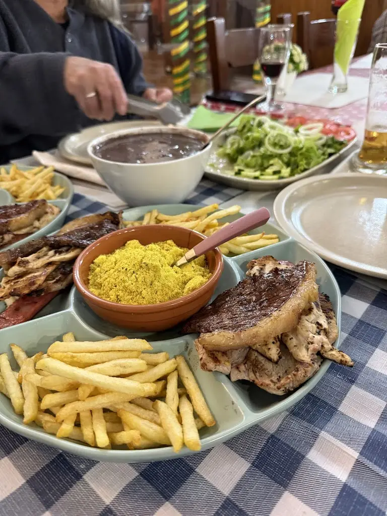 Camilo Ribeiro_Típico Brasil_Macieira de Cambra_review