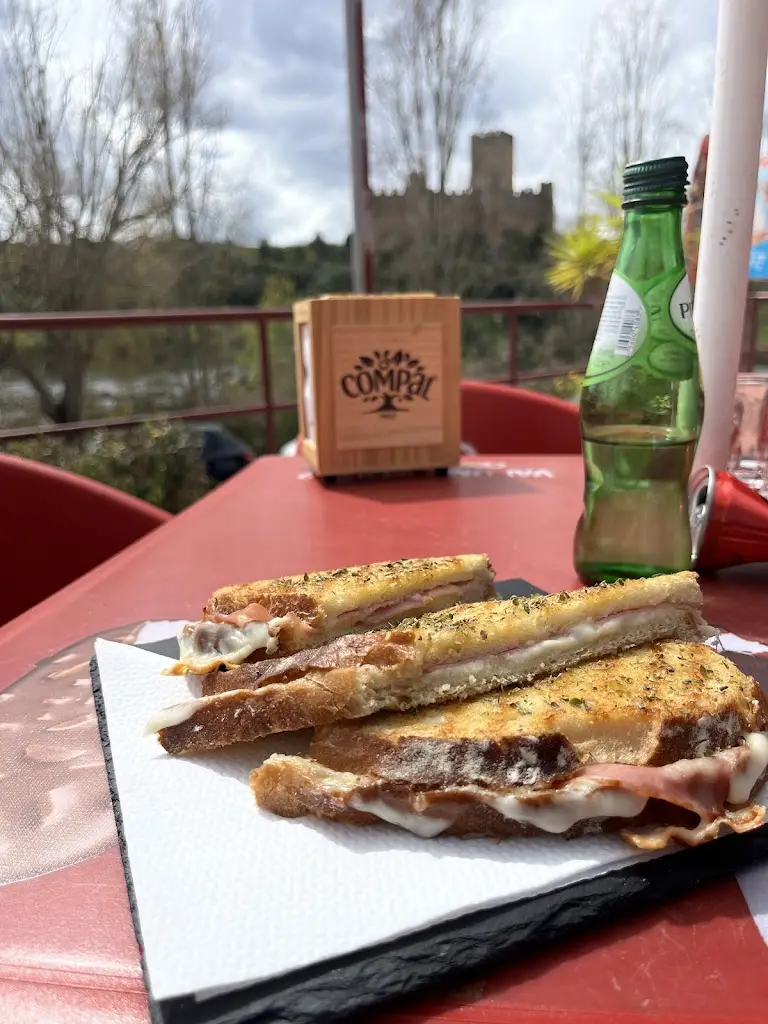 Buhle_Bar do Castelo_Praia do Ribatejo_review