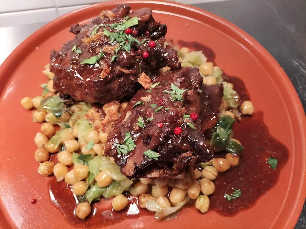 Old School Restaurante & Bistrô_Monsanto_slider_image_3