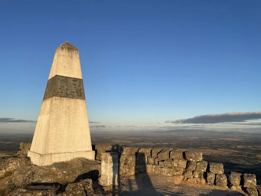 Kiên Phạm_Castle of Monsanto_Monsanto_review