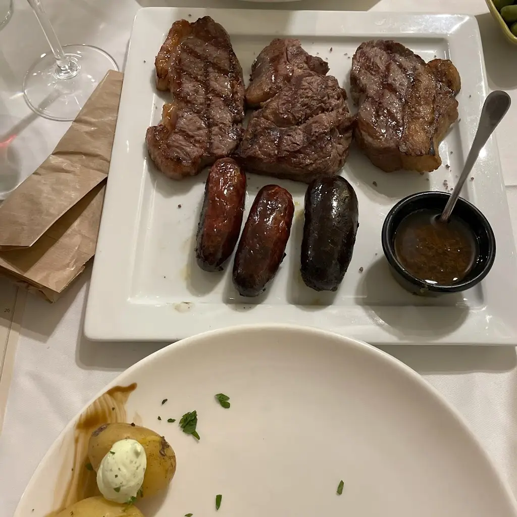 Martyna Sabara_A Toscana_Ferreira do Zêzere_recensione