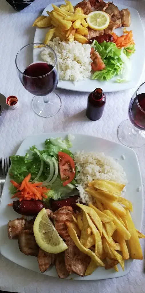 Roger IO Sequeira_Café_Restaurante Saavedra_Ferreira do Zêzere_recensione