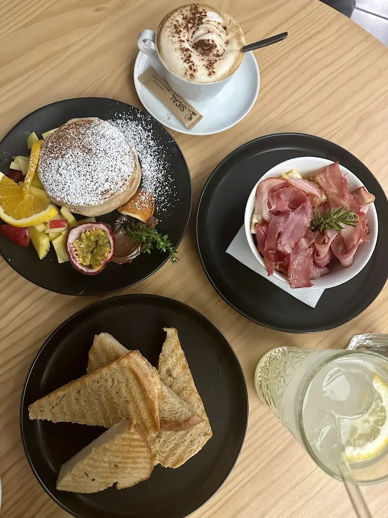 Pérgola_Bistro_Lounge_Macieira de Cambra_slider_image_3