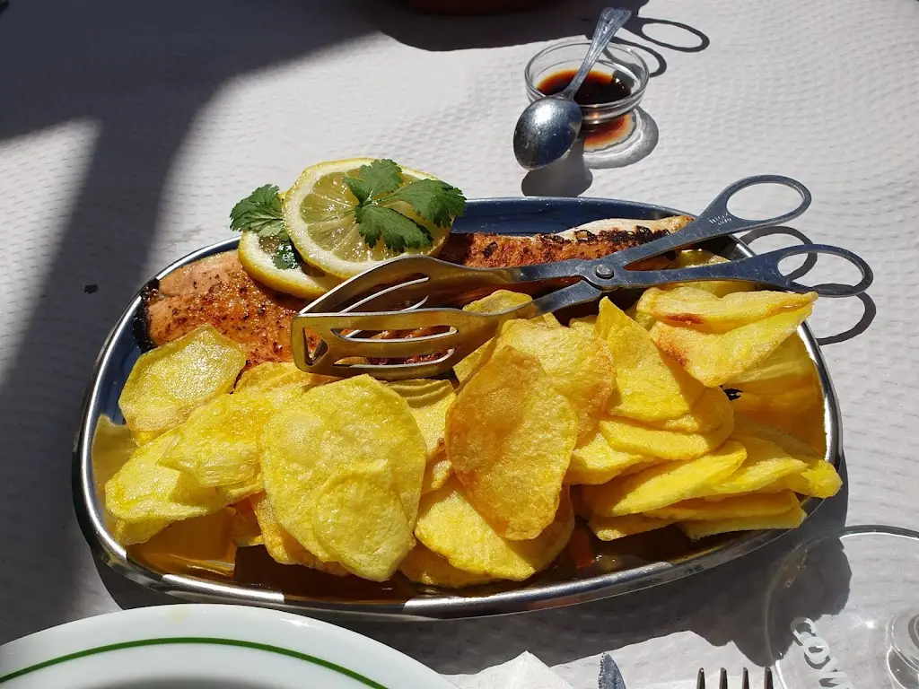 Menu_Vitinho Bar and Restaurant_Ferreira do Zêzere_immagine_8