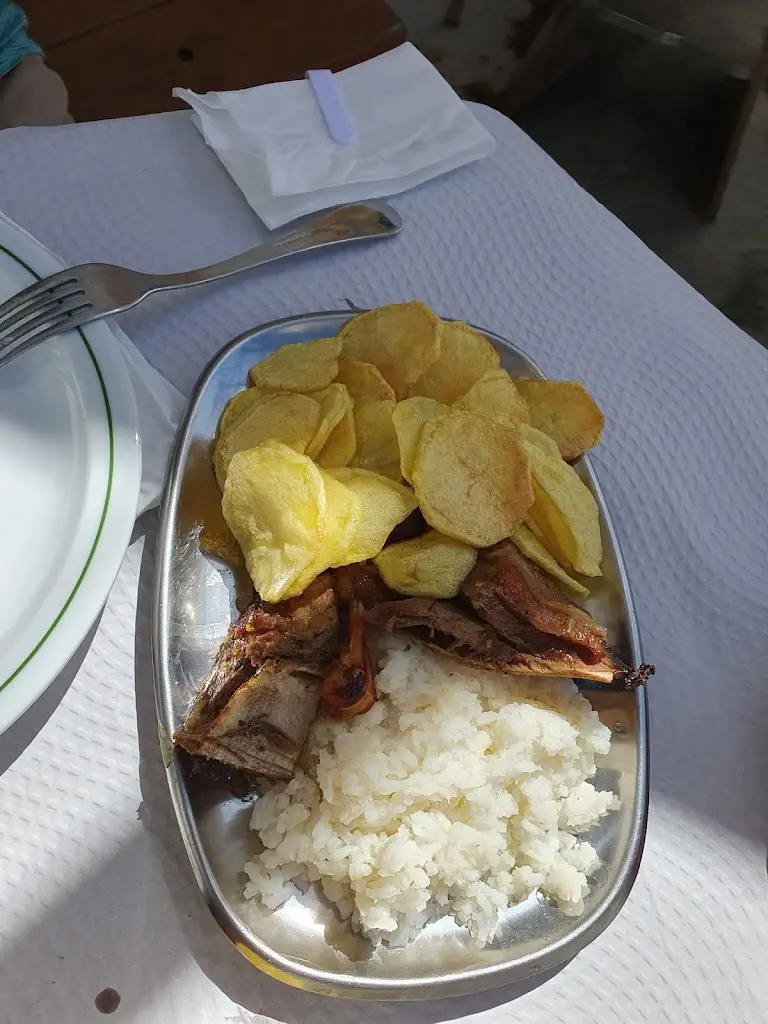 Menu_Vitinho Bar and Restaurant_Ferreira do Zêzere_immagine_9