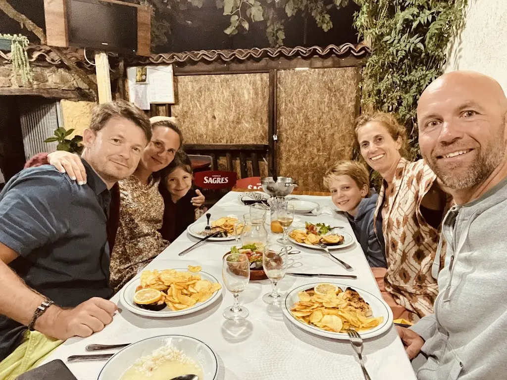 Anouk Visser_Vitinho Bar and Restaurant_Ferreira do Zêzere_recensione