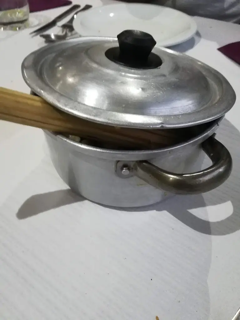 Hugo Alves_A Brasa_Riachos_recensione