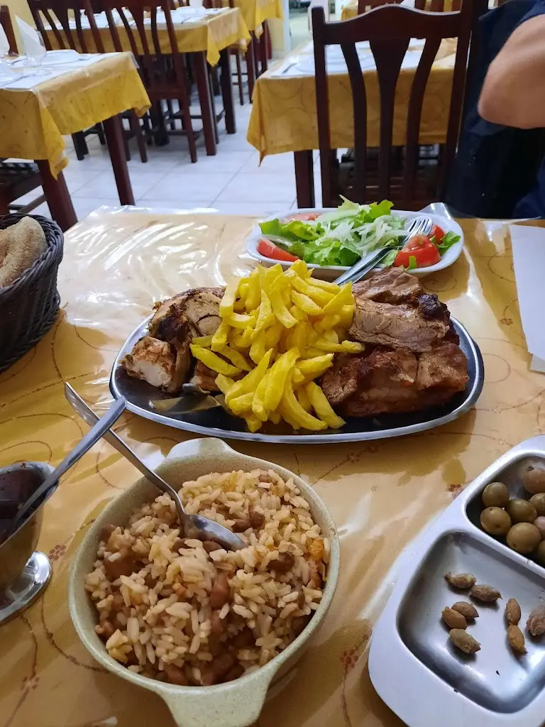 Restaurante O Caniço ristorante a Riachos