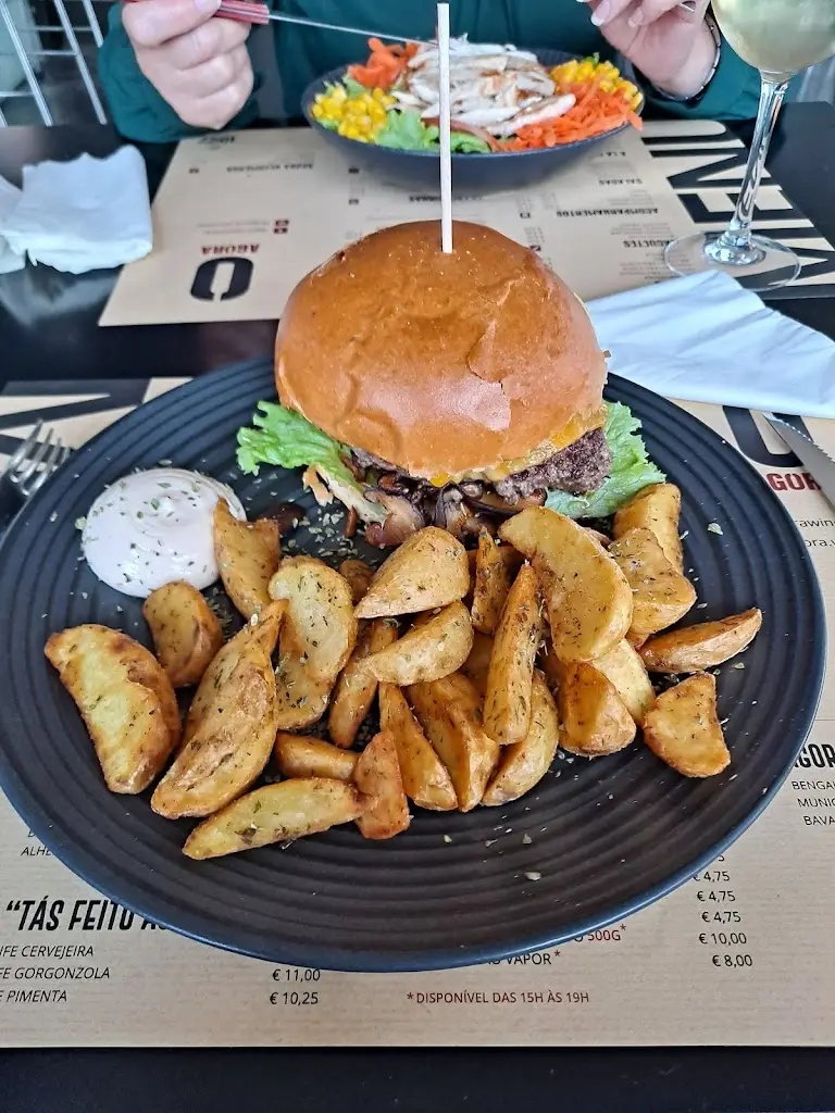 Menu_Ágora - Wine Bar_Macieira de Cambra_image_9