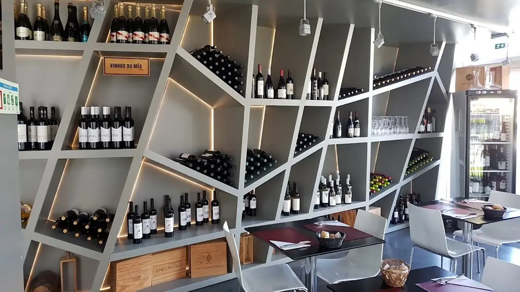 Ágora - Wine Bar ristorante a Macieira de Cambra