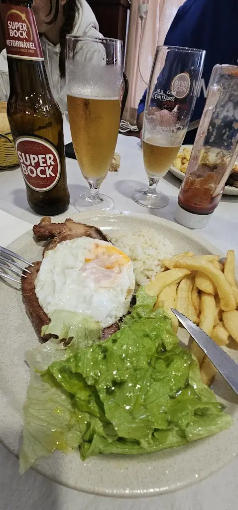 Carla .G_Café Restaurante Parlamento_Macieira de Cambra_review