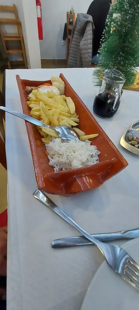 Menu_Cafe Restaurante Cigana_Poceirão_immagine_7