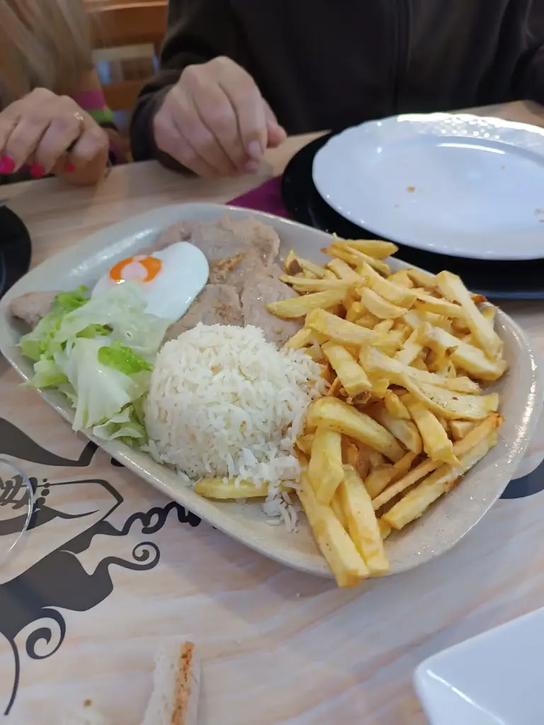 ana de melo pina_Cafe Restaurante Cigana_Poceirão_recensione