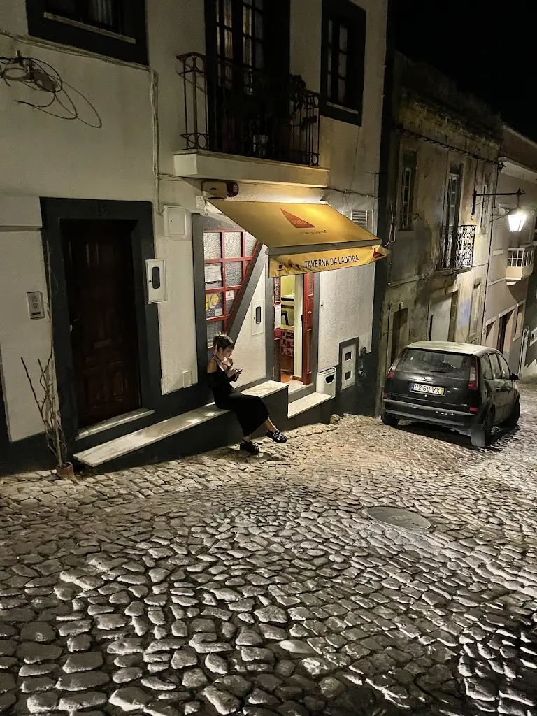 Ashwin Naidu_Taverna da Ladeira_Poceirão_recensione