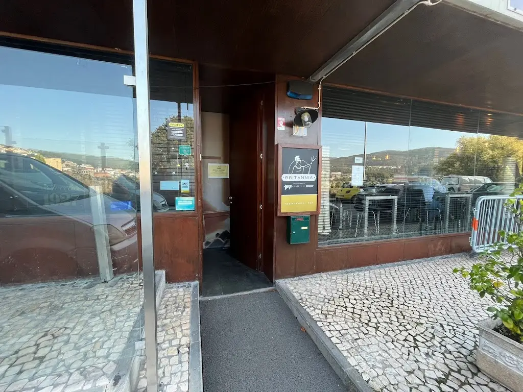 Britania Pub_Macieira de Cambra_slider_image_1
