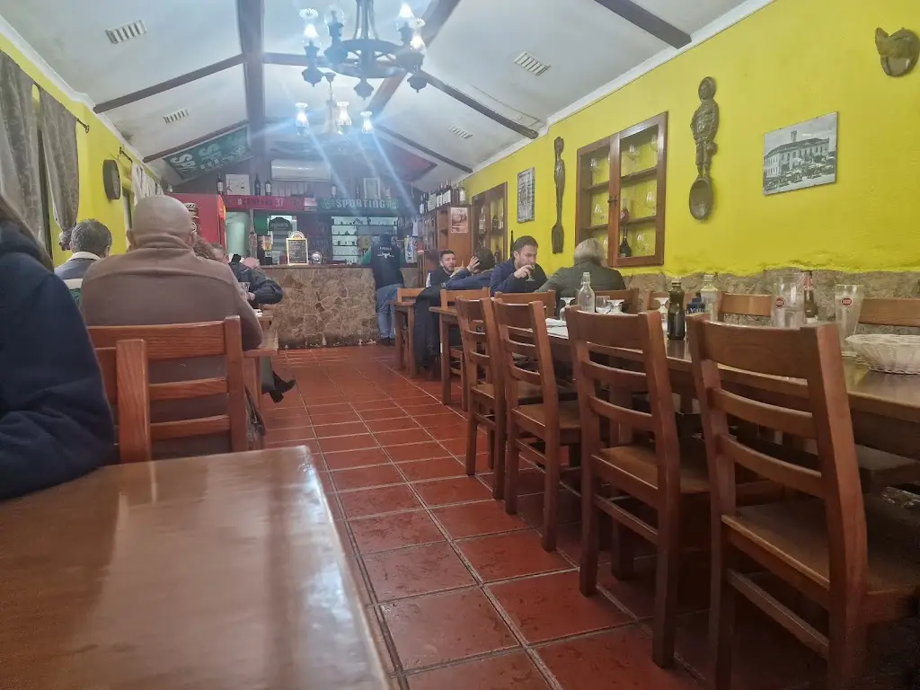 Tasca do Junior restaurant in Vale de Santarém