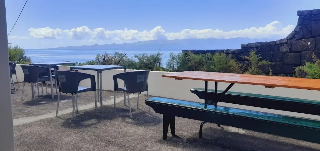 Food & Drinks Camping Calheta_Calheta de São Jorge_slider_image_1