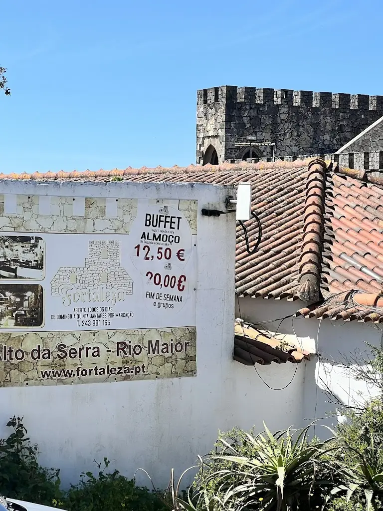 Pavlina N_Fortaleza_Rio Maior_recensione