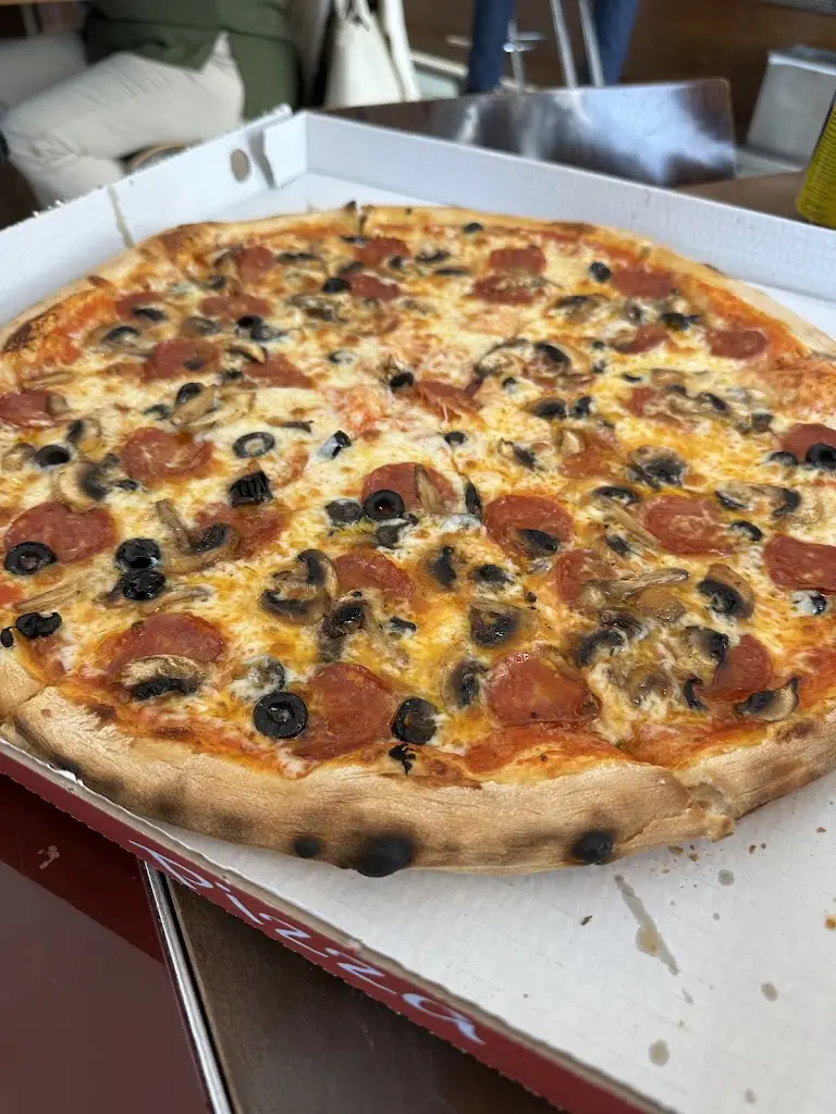 LadyRenée_Pizza Caffé_Rio Maior_review