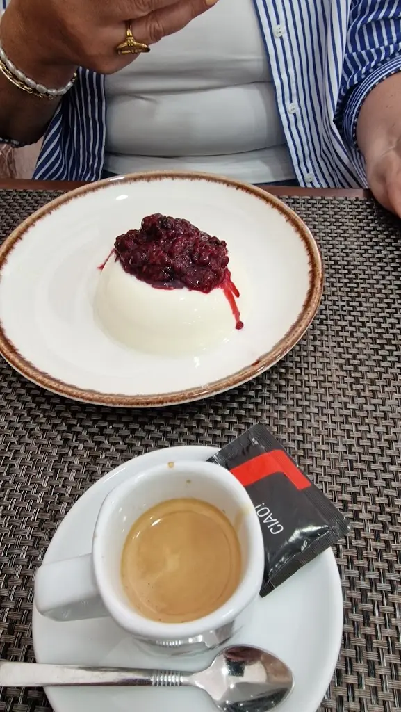 Menu_Iguarias Com Carinho_Samora Correia_immagine_8