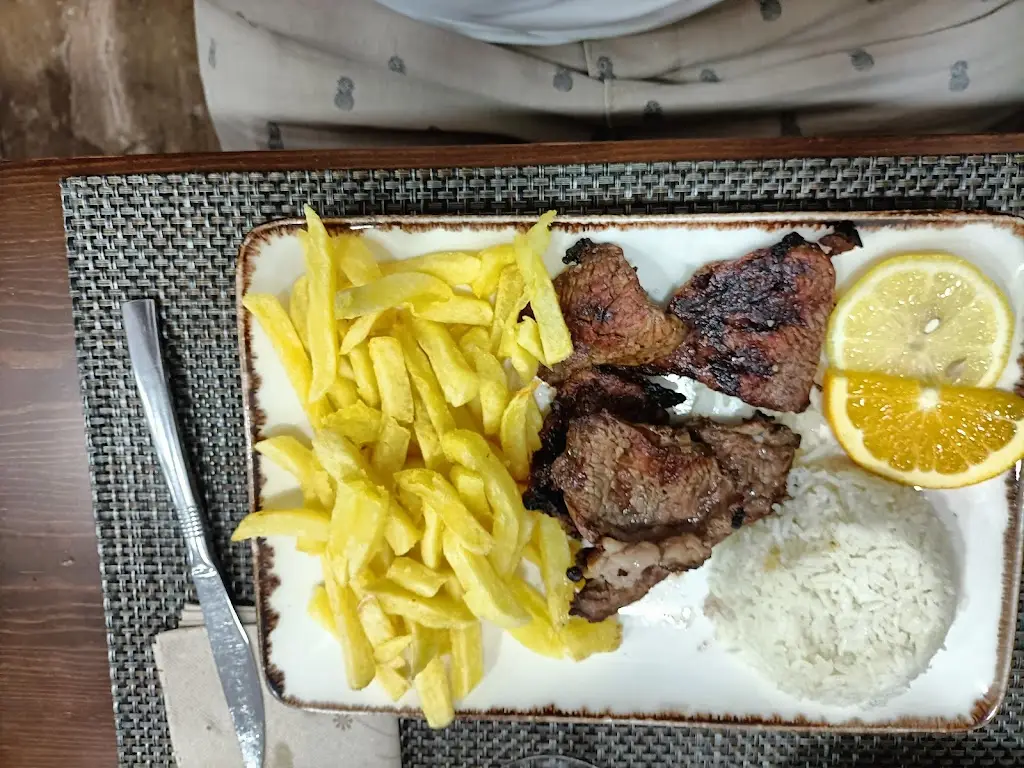 Vítor Marques_Iguarias Com Carinho_Samora Correia_recensione