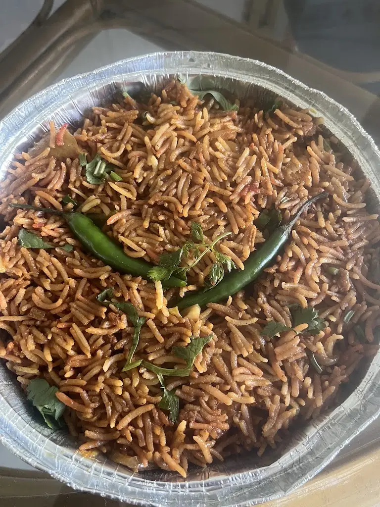 Jake John_Euro India Restaurant Kebab e Pizzeria_Amora_recensione