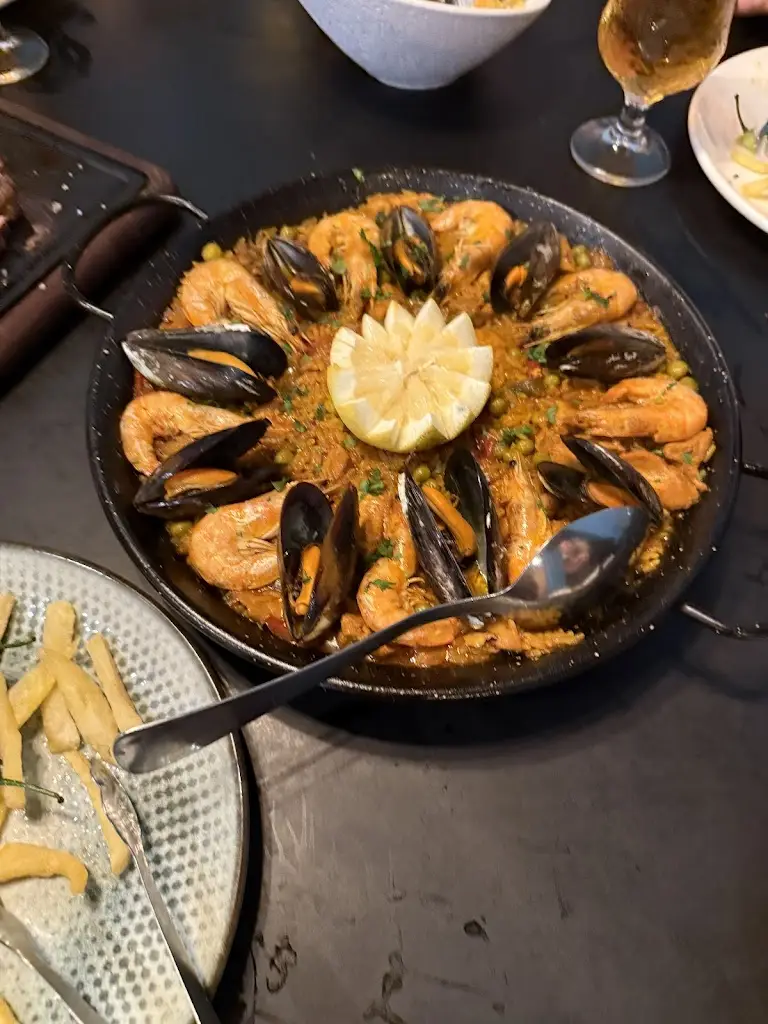 Elias T_Restaurante El Pimenton_Amora_review