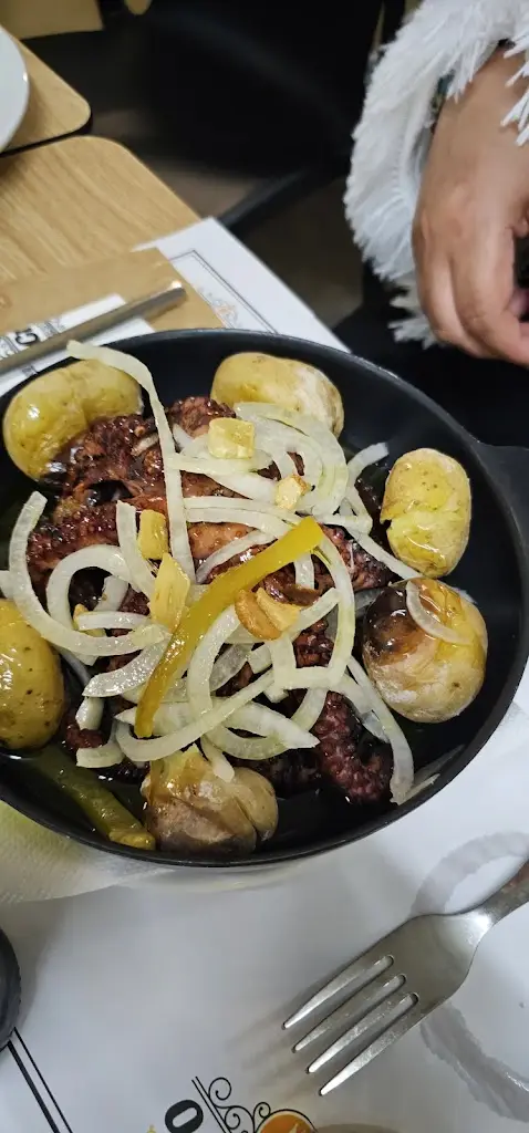 Gatis Eipurs_O Cristino_Amora_review