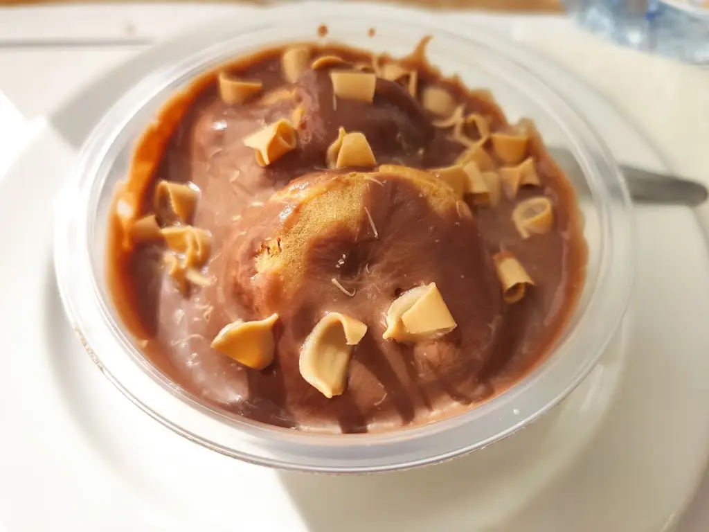 k.k. p_O Cristino_Amora_review