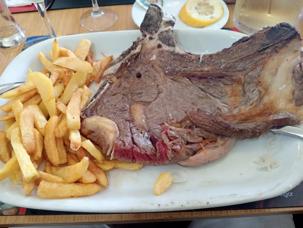 O Cristino_Amora_slider_image_3